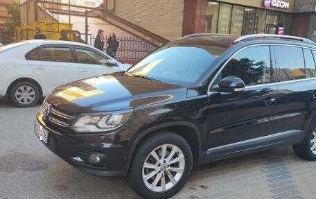 Volkswagen Tiguan I, 2011 год, 1 600 000 рублей, 2 фотография