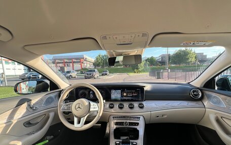 Mercedes-Benz CLS, 2019 год, 5 800 000 рублей, 15 фотография