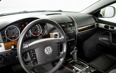 Volkswagen Touareg III, 2009 год, 1 375 000 рублей, 14 фотография