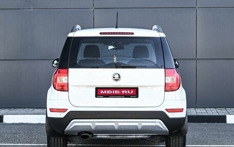 Skoda Yeti I рестайлинг, 2015 год, 1 014 000 рублей, 4 фотография