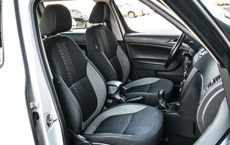 Skoda Yeti I рестайлинг, 2015 год, 1 014 000 рублей, 8 фотография