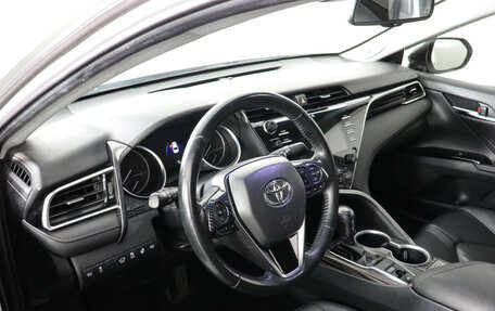 Toyota Camry, 2019 год, 2 679 000 рублей, 10 фотография