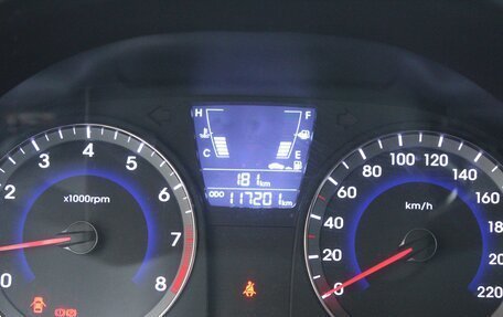 Hyundai Solaris II рестайлинг, 2013 год, 950 000 рублей, 8 фотография