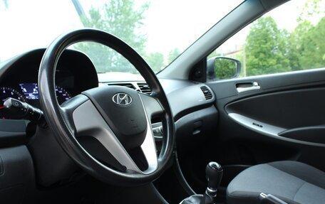 Hyundai Solaris II рестайлинг, 2013 год, 950 000 рублей, 9 фотография
