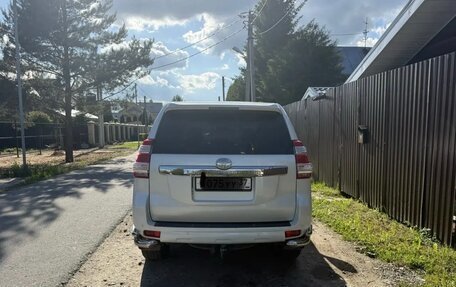 Toyota Land Cruiser Prado 150 рестайлинг 2, 2014 год, 2 970 000 рублей, 16 фотография