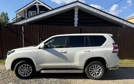 Toyota Land Cruiser Prado 150 рестайлинг 2, 2014 год, 2 970 000 рублей, 18 фотография