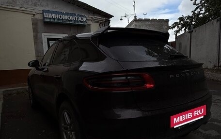 Porsche Macan I рестайлинг, 2014 год, 1 800 000 рублей, 4 фотография