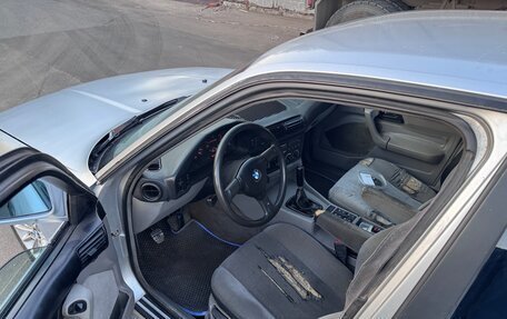 BMW 5 серия, 1990 год, 265 000 рублей, 6 фотография
