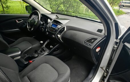 Hyundai ix35 I рестайлинг, 2012 год, 1 059 000 рублей, 13 фотография