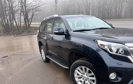 Toyota Land Cruiser Prado 150 рестайлинг 2, 2013 год, 3 800 000 рублей, 4 фотография
