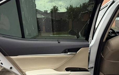 Toyota Camry, 2019 год, 4 300 000 рублей, 3 фотография
