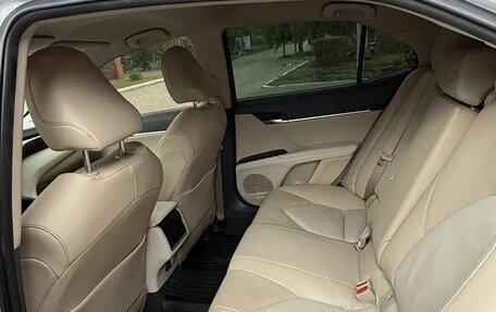 Toyota Camry, 2019 год, 4 300 000 рублей, 5 фотография
