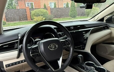 Toyota Camry, 2019 год, 4 300 000 рублей, 10 фотография