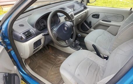 Renault Symbol I, 2002 год, 135 000 рублей, 2 фотография