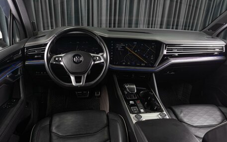 Volkswagen Touareg III, 2020 год, 5 699 000 рублей, 6 фотография