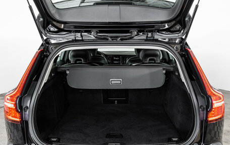 Volvo V60 II, 2018 год, 2 299 000 рублей, 27 фотография