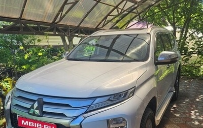 Mitsubishi Pajero Sport III рестайлинг, 2020 год, 4 100 000 рублей, 1 фотография