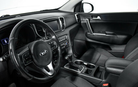 KIA Sportage IV рестайлинг, 2018 год, 1 990 000 рублей, 10 фотография