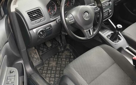 Volkswagen Jetta VI, 2010 год, 470 000 рублей, 10 фотография