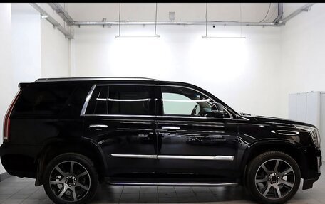 Cadillac Escalade IV, 2018 год, 4 650 000 рублей, 3 фотография