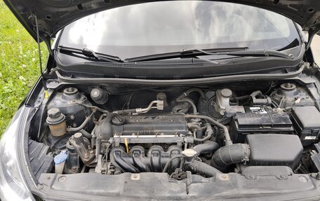 Hyundai Solaris II рестайлинг, 2012 год, 650 000 рублей, 9 фотография