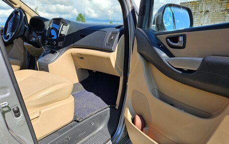 Hyundai H-1 II рестайлинг, 2018 год, 3 550 000 рублей, 5 фотография