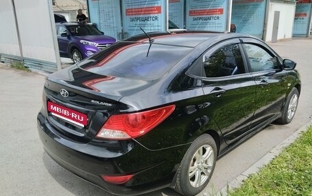 Hyundai Solaris II рестайлинг, 2012 год, 650 000 рублей, 5 фотография