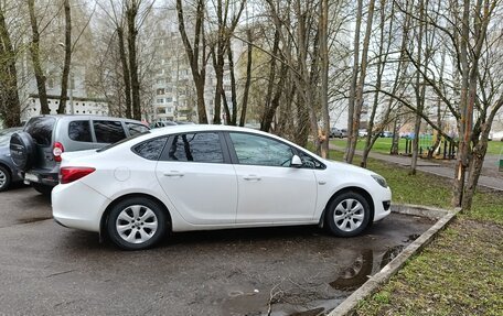 Opel Astra J, 2014 год, 810 000 рублей, 4 фотография