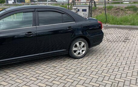 Toyota Avensis III рестайлинг, 2004 год, 520 000 рублей, 5 фотография