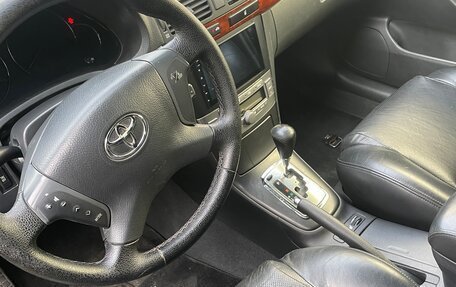 Toyota Avensis III рестайлинг, 2004 год, 520 000 рублей, 19 фотография