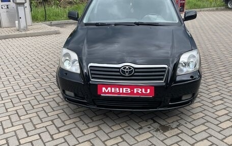 Toyota Avensis III рестайлинг, 2004 год, 520 000 рублей, 2 фотография