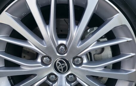 Toyota Camry, 2020 год, 3 950 000 рублей, 10 фотография