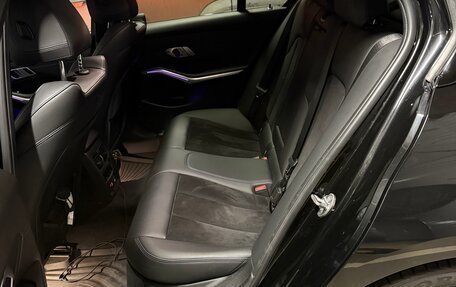BMW 3 серия, 2019 год, 3 750 000 рублей, 11 фотография