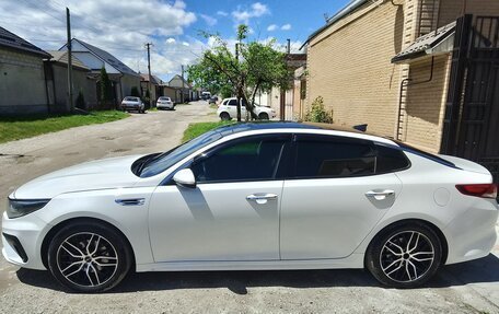 KIA Optima IV, 2016 год, 1 270 000 рублей, 2 фотография