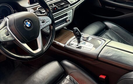 BMW 7 серия, 2017 год, 3 172 400 рублей, 11 фотография