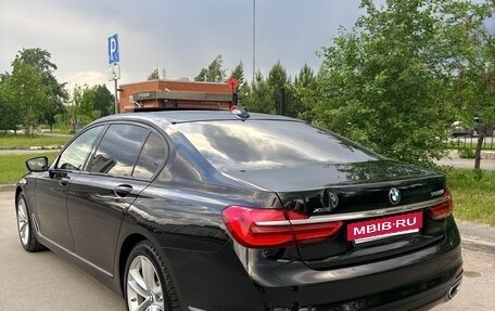 BMW 7 серия, 2017 год, 3 172 400 рублей, 9 фотография