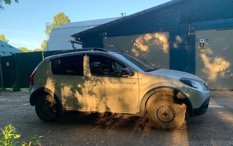 Renault Sandero I, 2013 год, 550 000 рублей, 3 фотография