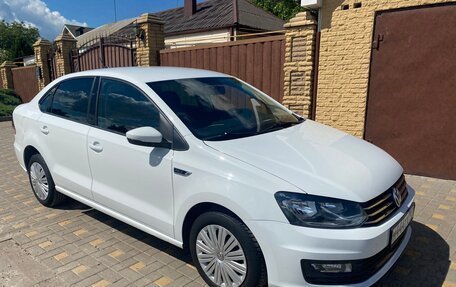 Volkswagen Polo VI (EU Market), 2018 год, 1 350 000 рублей, 2 фотография