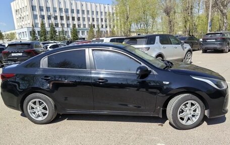 KIA Rio IV, 2017 год, 1 079 000 рублей, 3 фотография