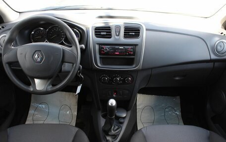 Renault Logan II, 2015 год, 650 000 рублей, 15 фотография