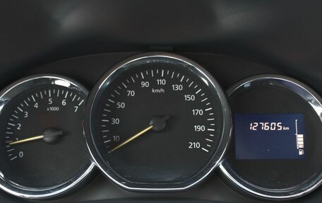 Renault Logan II, 2015 год, 650 000 рублей, 11 фотография