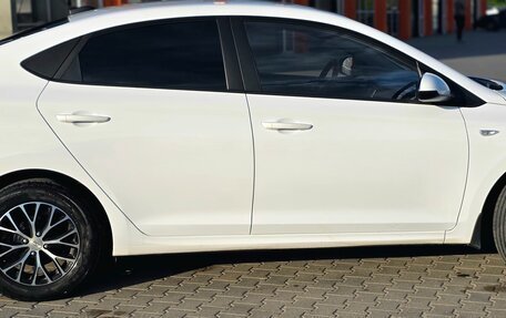 Hyundai Solaris II рестайлинг, 2021 год, 1 650 000 рублей, 7 фотография