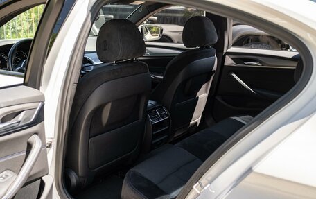 BMW 5 серия, 2018 год, 3 650 000 рублей, 13 фотография