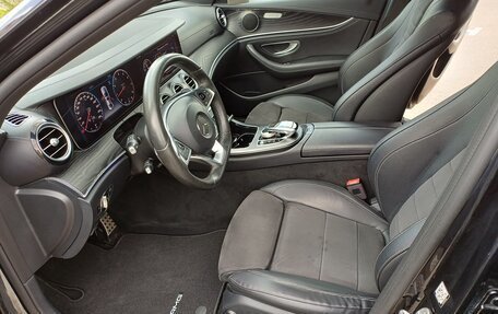 Mercedes-Benz E-Класс, 2018 год, 2 650 000 рублей, 10 фотография