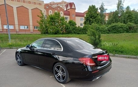 Mercedes-Benz E-Класс, 2018 год, 2 650 000 рублей, 6 фотография