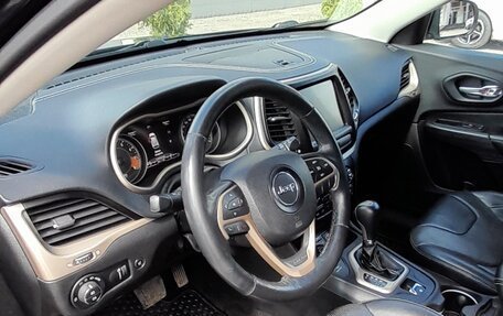 Jeep Cherokee, 2014 год, 1 420 000 рублей, 24 фотография