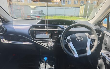 Toyota Aqua I, 2017 год, 1 200 000 рублей, 6 фотография