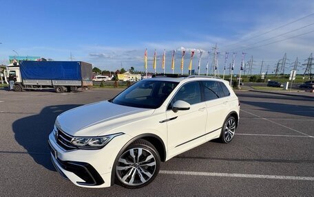Volkswagen Tiguan II, 2021 год, 2 800 000 рублей, 6 фотография