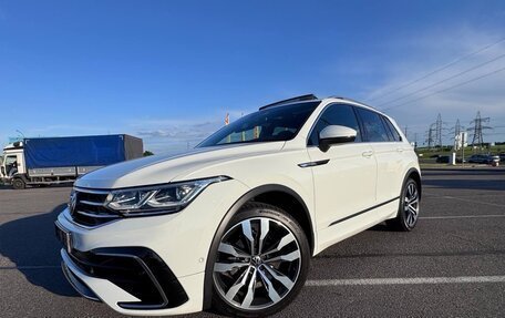 Volkswagen Tiguan II, 2021 год, 2 800 000 рублей, 5 фотография