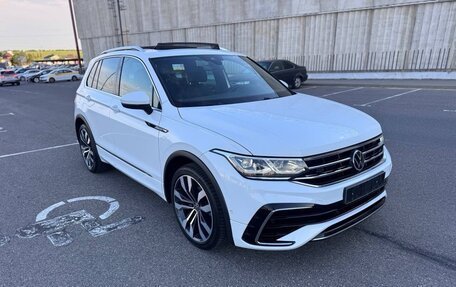 Volkswagen Tiguan II, 2021 год, 2 800 000 рублей, 12 фотография